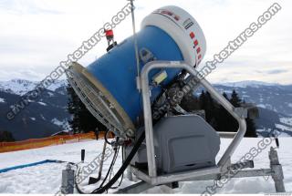 Photo Reference of Snow Gun 0011
